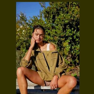 FREE PEOPLE Oversized STASH IT Olive Green Front Snap Sweatshirt Size Large